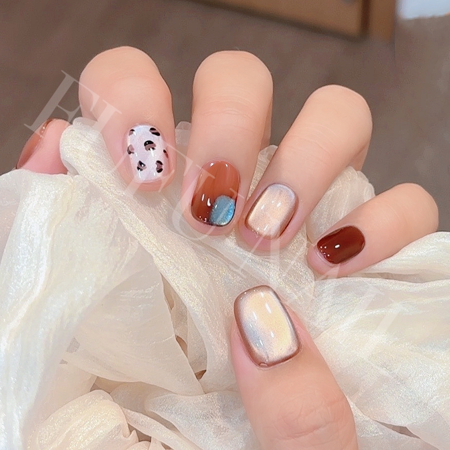 黑糖豹纹短款纯手工穿戴甲显白高级气质感玻璃珠猫眼手指甲贴片