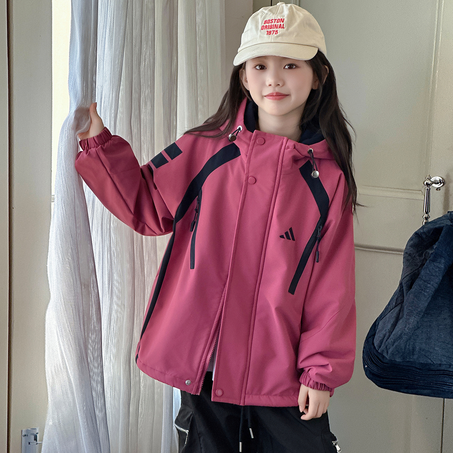 女童外套秋冬季2025新款洋气时髦女孩冬装上衣韩系儿童加绒冲锋衣