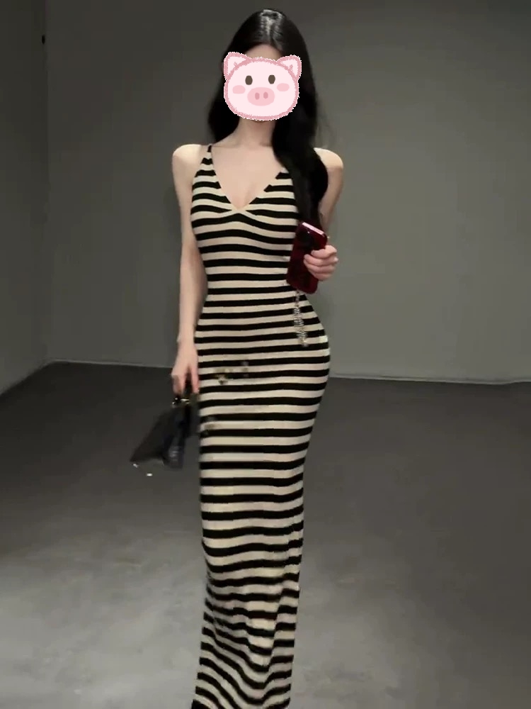 绝美辣妹条纹V领吊带连衣裙女装夏季新款海边度假长款连身裙2515