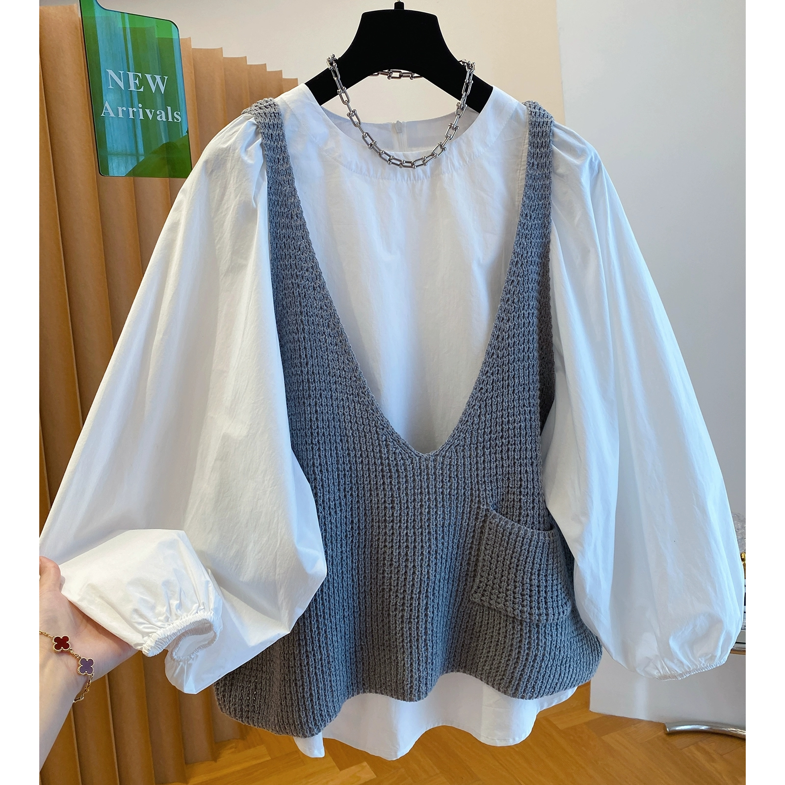 减龄针织马甲衬衫两件套上衣女2025年新款宽松叠穿早秋氛围感穿搭