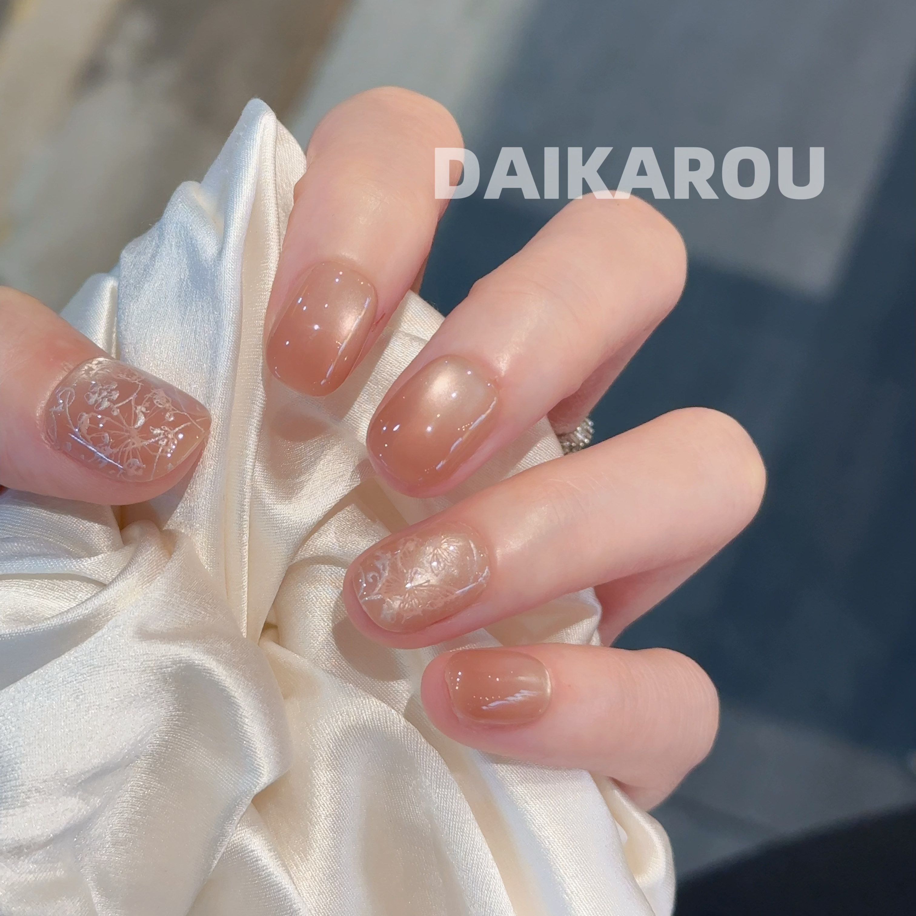 珀间蝶 黛卡柔 预售 哇擦么 新甲型 此度 短椭圆手工穿戴甲10片