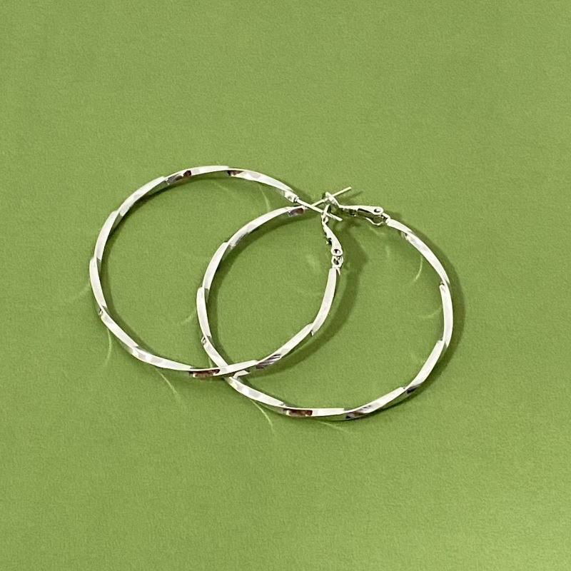 黄铜耳饰 2025新款莫比乌斯环圈圈耳环时尚气质高级感简约百搭款