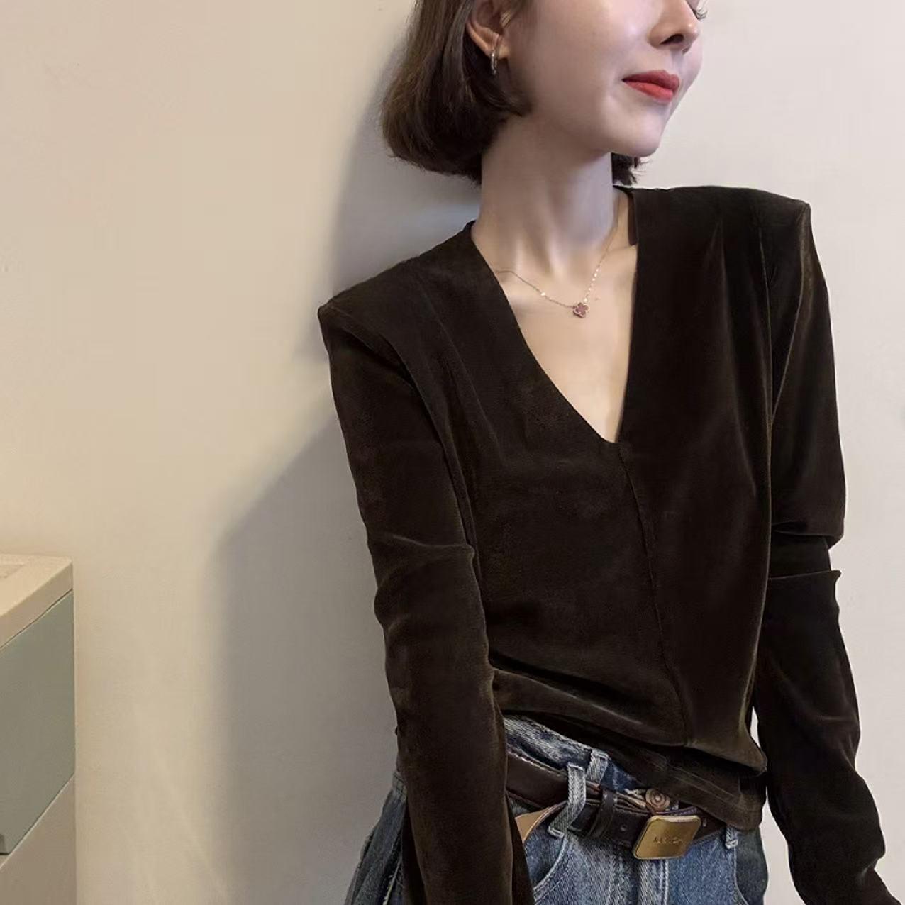 优质V领金丝绒长袖t恤女春秋冬新款休闲黑色显瘦内搭打底小衫上衣