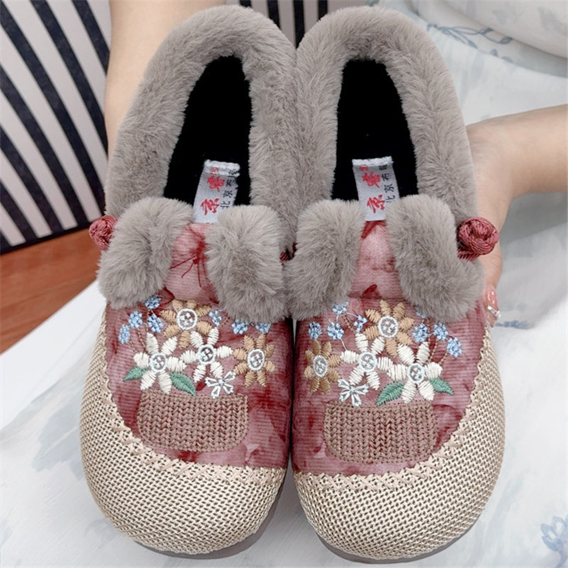 冬季新中式国风绣花妈妈鞋加绒加厚保暖女士棉鞋新款老北京布鞋