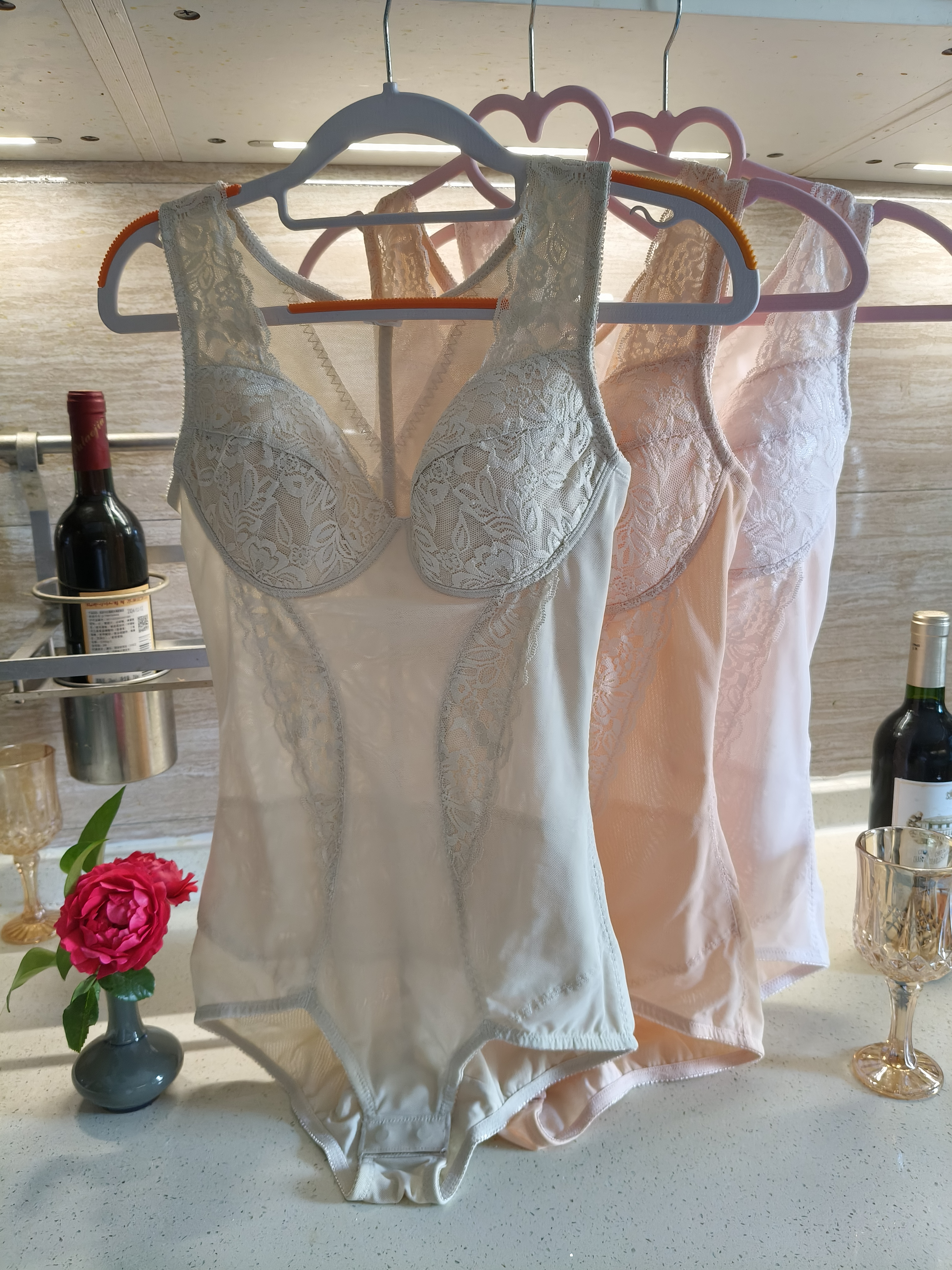 美背无钢圈薄杯垫免文胸连体内衣出口原单大胸显小塑身衣塑形薄款