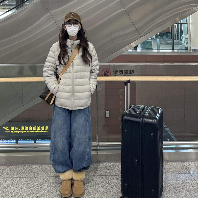 情侣款保暖秋冬休闲棉服女冬季新款长袖连帽短款纯色棉衣百搭外套