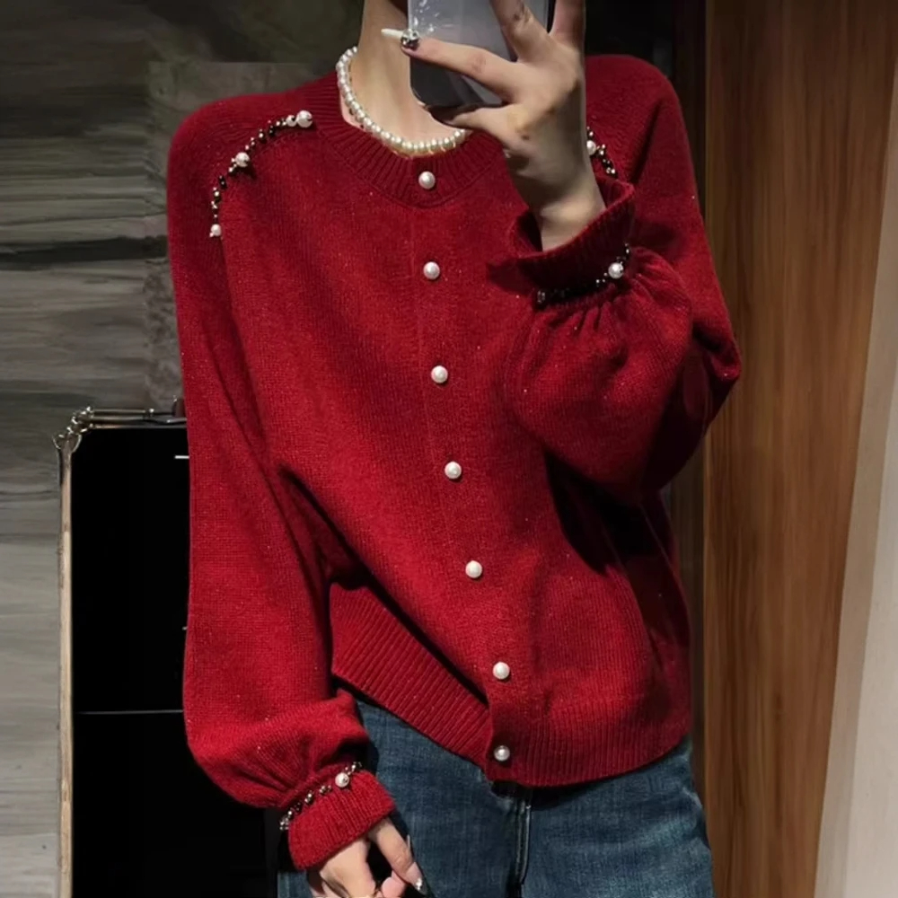 红色重工钉珠针织开衫女2025秋冬新款气质高级感大码显瘦毛衣外套