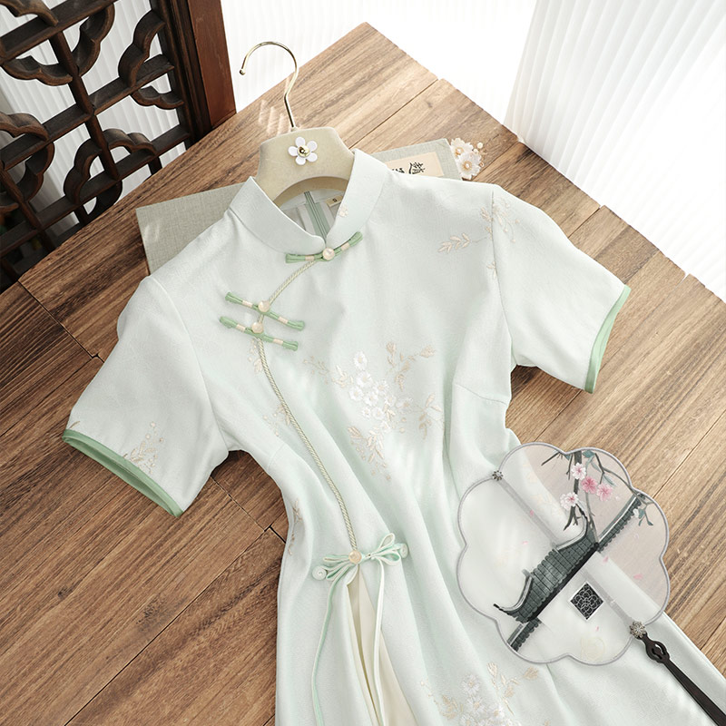 俏娘鱼2025夏季米白淑女范新中式旗袍女日常可穿小个子改良连衣裙