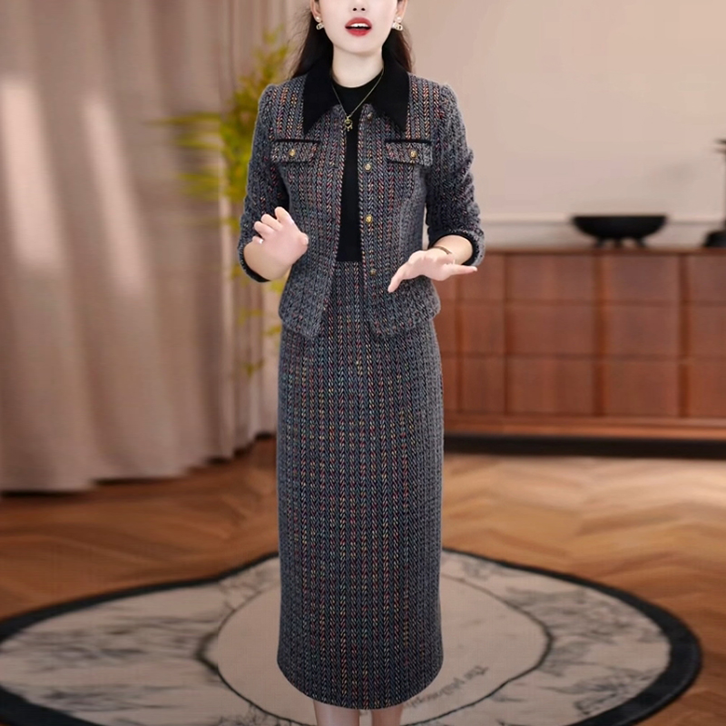 雪花绒小香风套装裙2025秋冬季新款加厚保暖中长款两件套连衣裙子