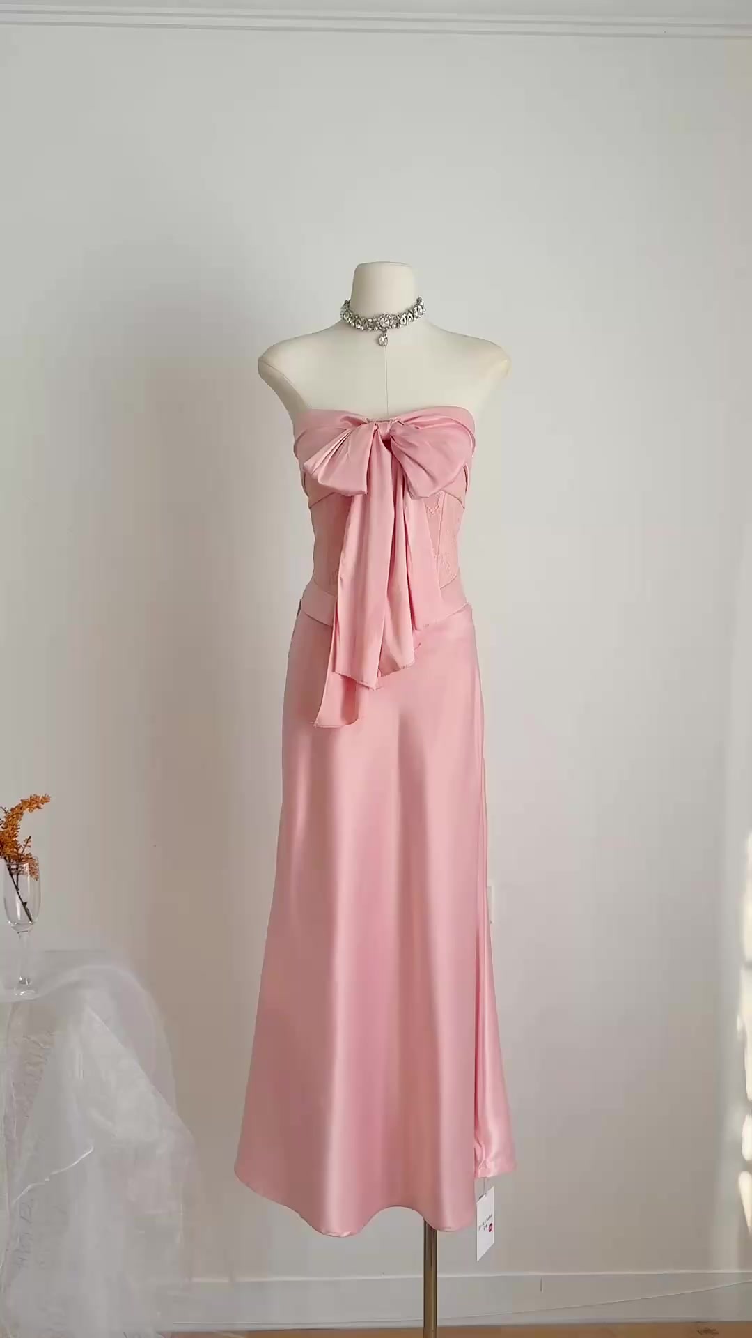 2025秋冬法式气质ins性感一字肩蕾丝鱼骨抹胸配锻面半身裙套装女