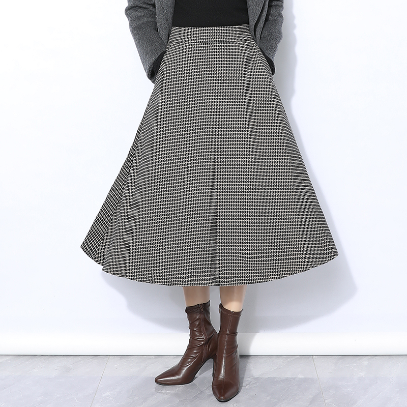 毛呢格子半身裙女秋冬2025新款高腰a字大摆裙显瘦中长遮胯伞裙子