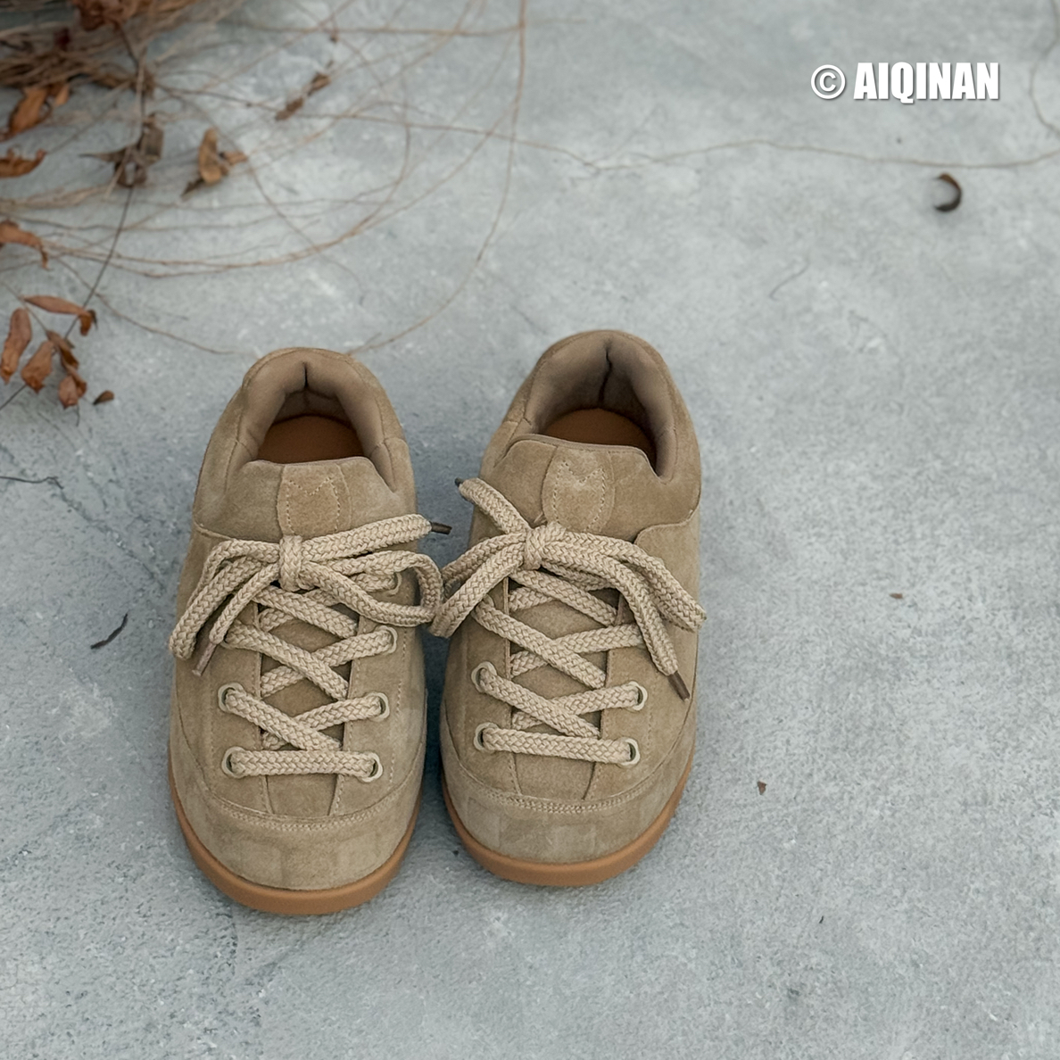 欧货2025秋冬新款丑萌胖墩超火面包鞋休闲鞋厚底水平内增德比鞋女