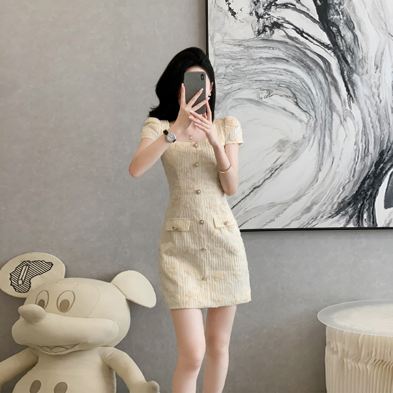 温柔小香风正肩版型连衣裙少女小个子夏季新款法式气质显瘦短裙子