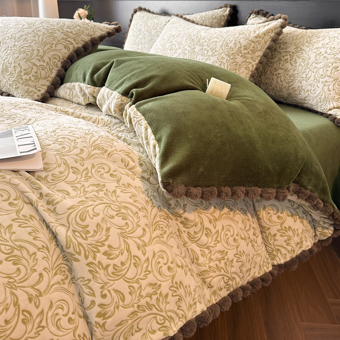 水星高端适用家纺A类母婴级冬季加厚牛奶绒四件套轻奢提花珊瑚绒