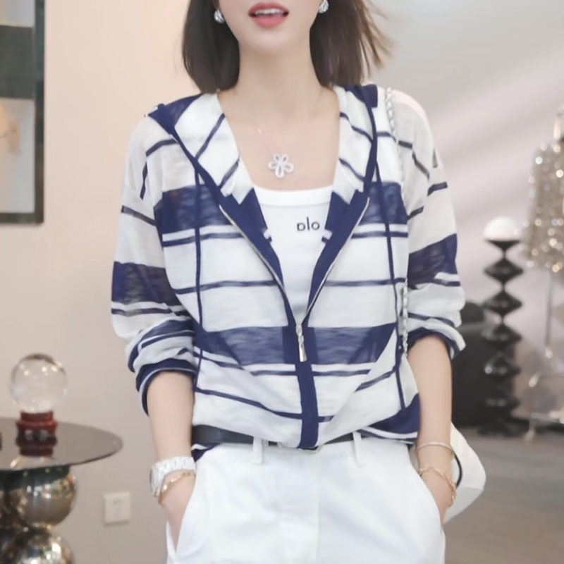 霖优洋气女装条纹长袖针织防晒外套夏季新款百搭休闲轻薄防晒帽衫