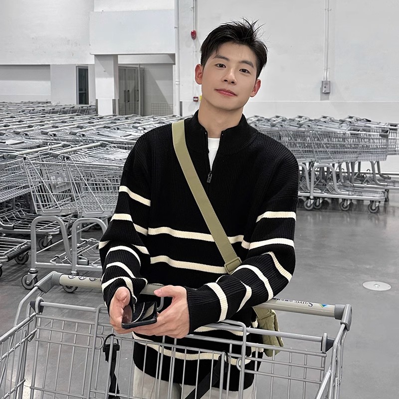 黑白撞色条纹毛衣男秋冬日系复古半拉链立领毛线衣高级感针织外套