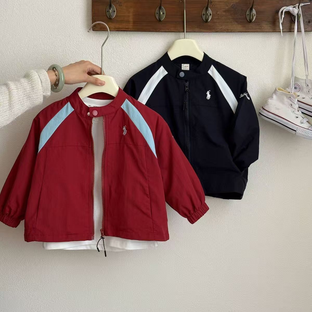 儿童外套2025春秋童装男童刺绣拼色冲锋衣宝宝夹克中小童棒球服