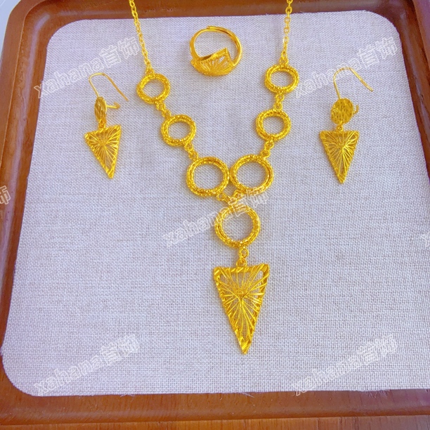 铜合金亚克力项链 新款时尚金子同款三件套首饰网红爆款精美气质