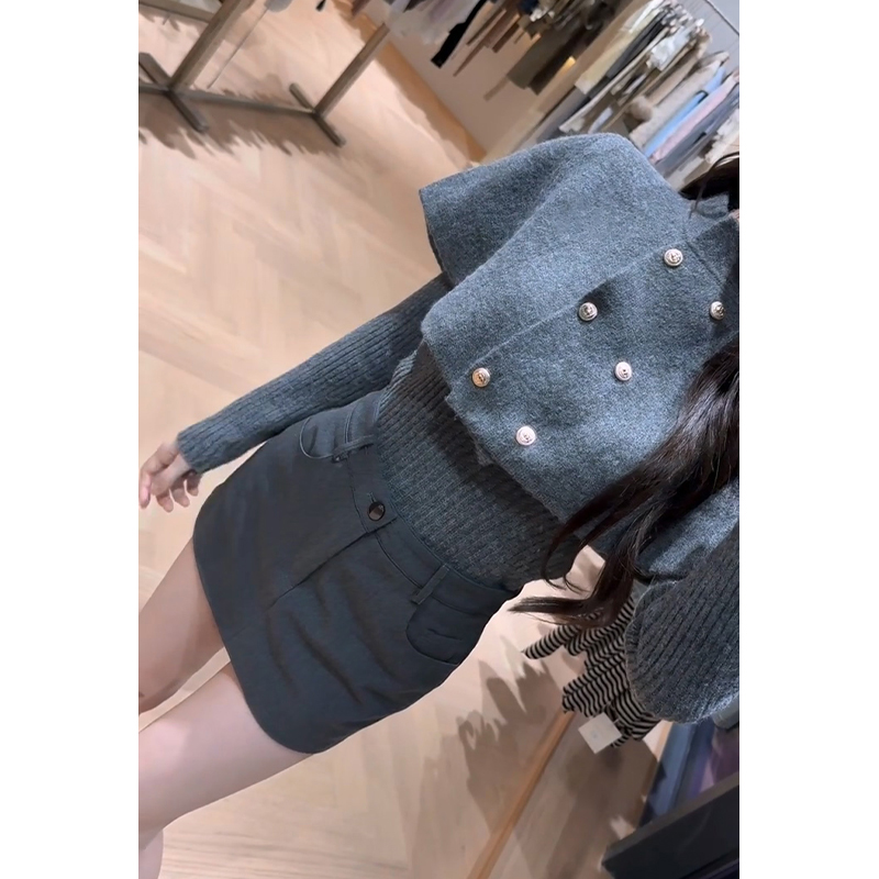 2025秋季新款女韩系穿搭宽松短款毛衣斗篷内搭长袖上衣高腰半身裙