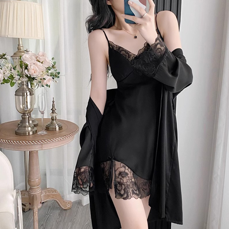 性感冰丝睡衣女2025新款春秋纯欲风吊带睡袍带胸垫家居服套装