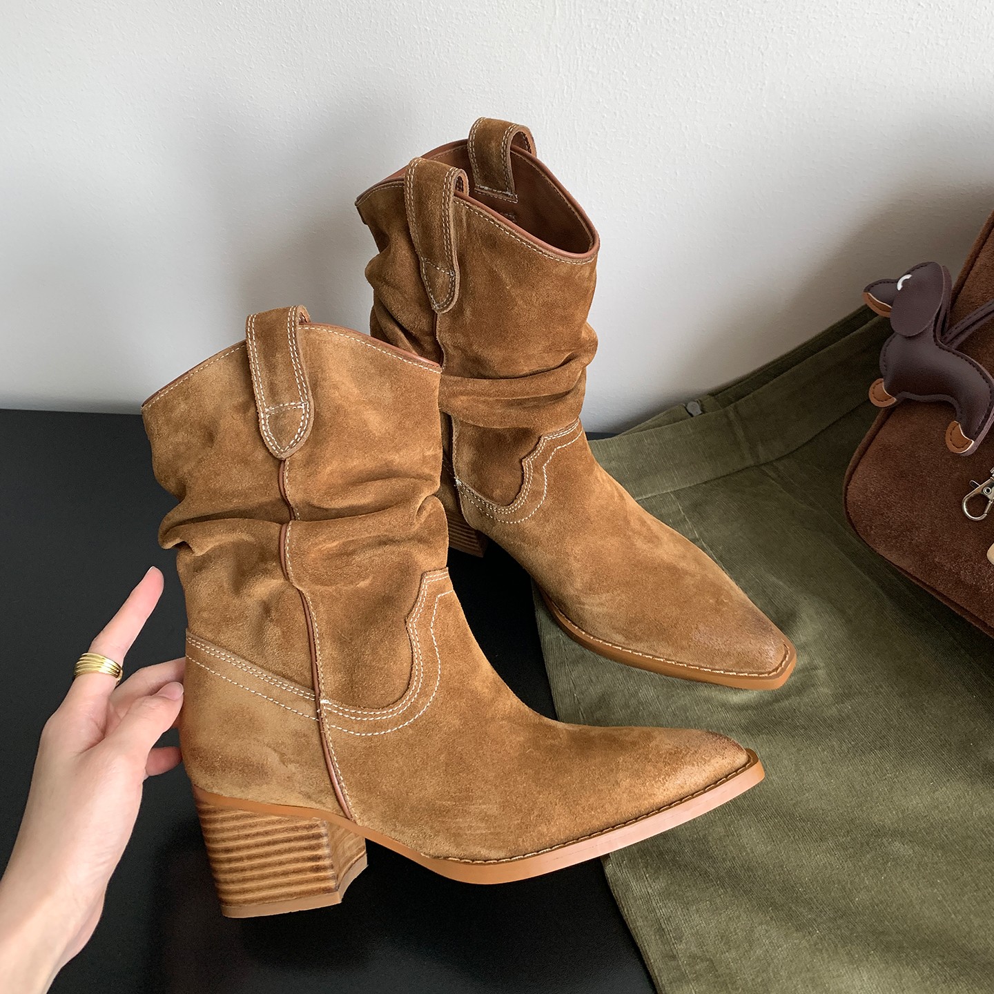 【美靴专家】氛围感赵露思同款西部风尖头粗跟堆堆瘦瘦靴