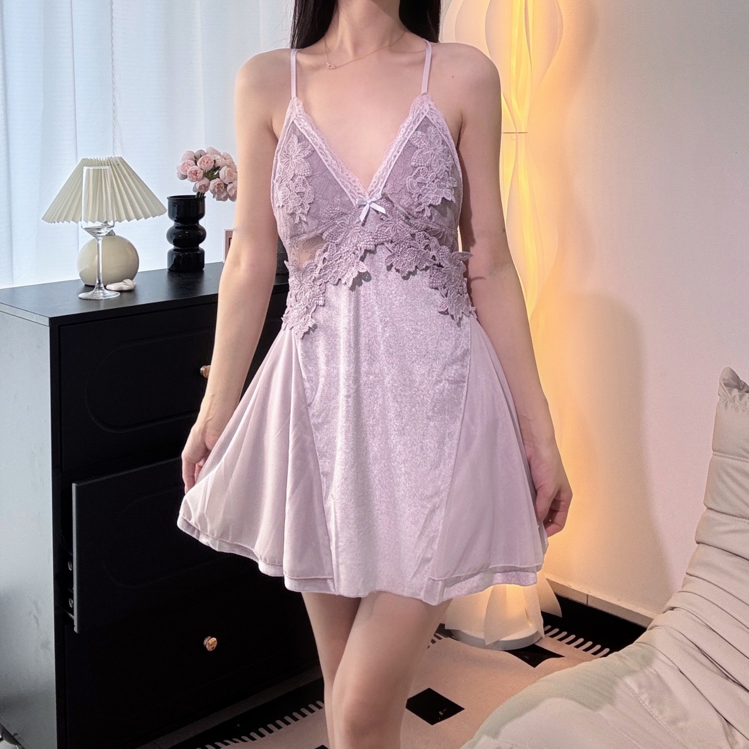 爆款金丝绒性感睡衣女2025新款秋冬季带胸垫吊带睡裙蕾丝套装纯欲