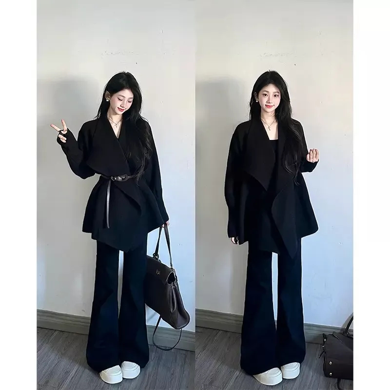 2025秋季穿搭一整套不规则黑色翻领外套上衣女高腰显瘦微喇裤套装