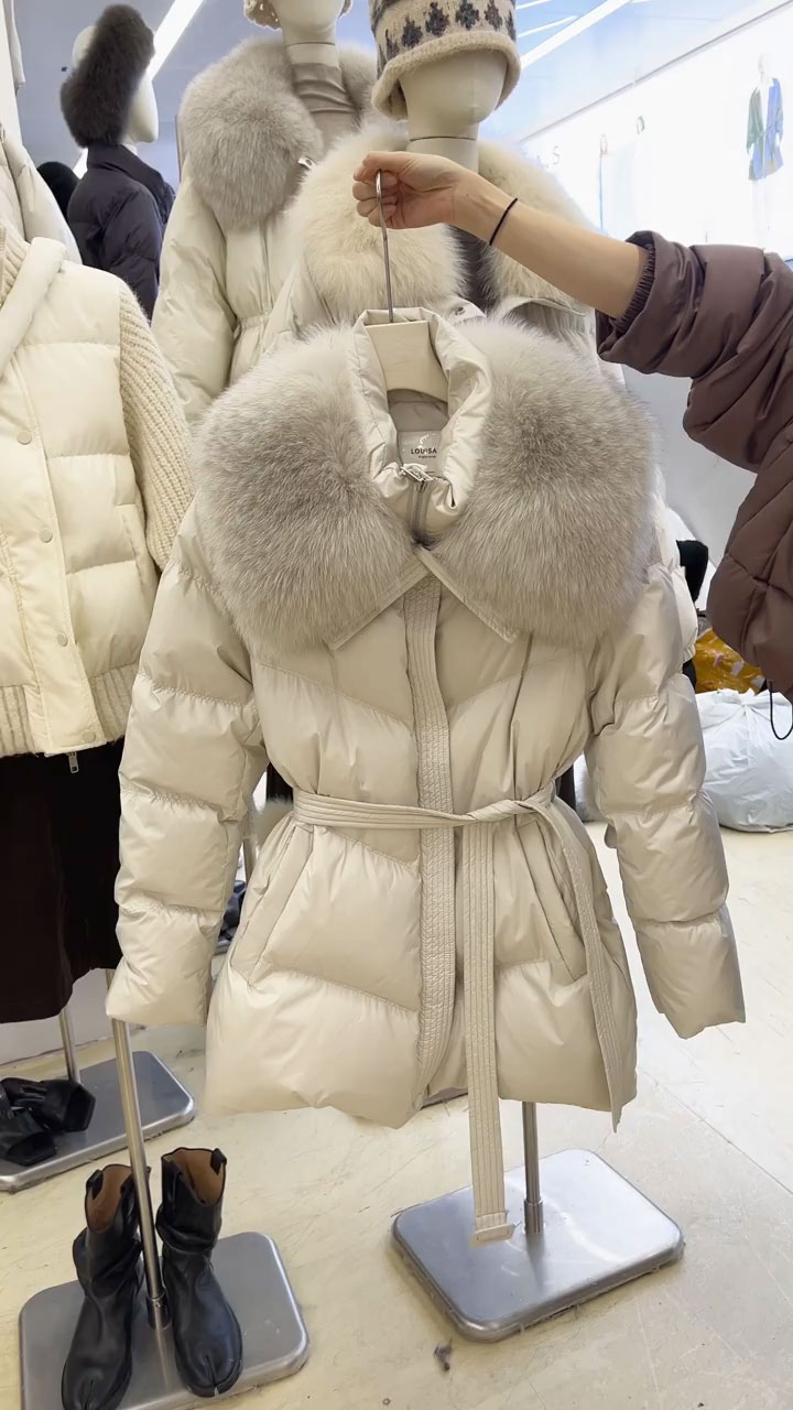 2025冬季新款大毛领收腰棉服女中长款保暖显瘦外套独特超好看外套