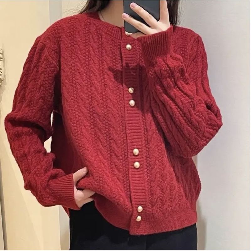 2025春秋节日红色柔软糯绞花针织毛衣开衫外套女厚款长袖短款上衣