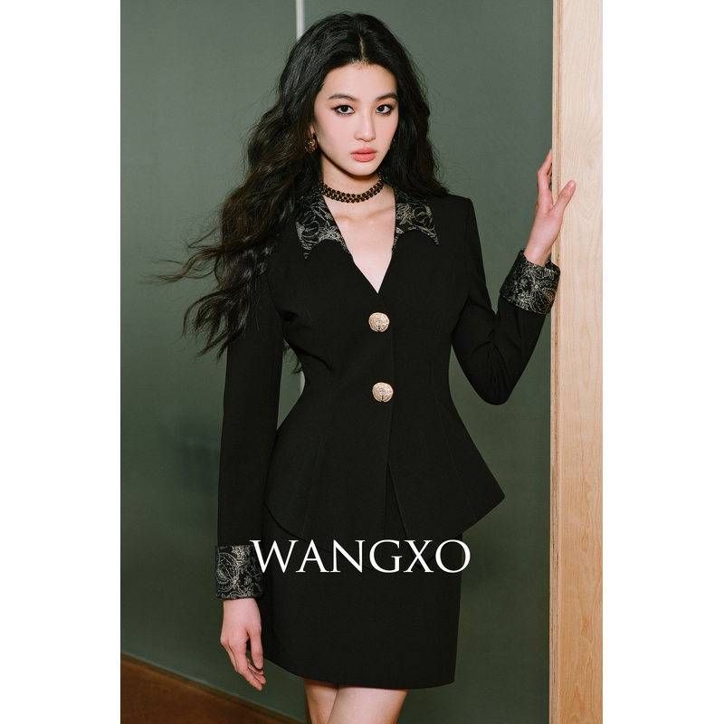WANGXO 复古撞色提花V领A摆西装套装 240526S