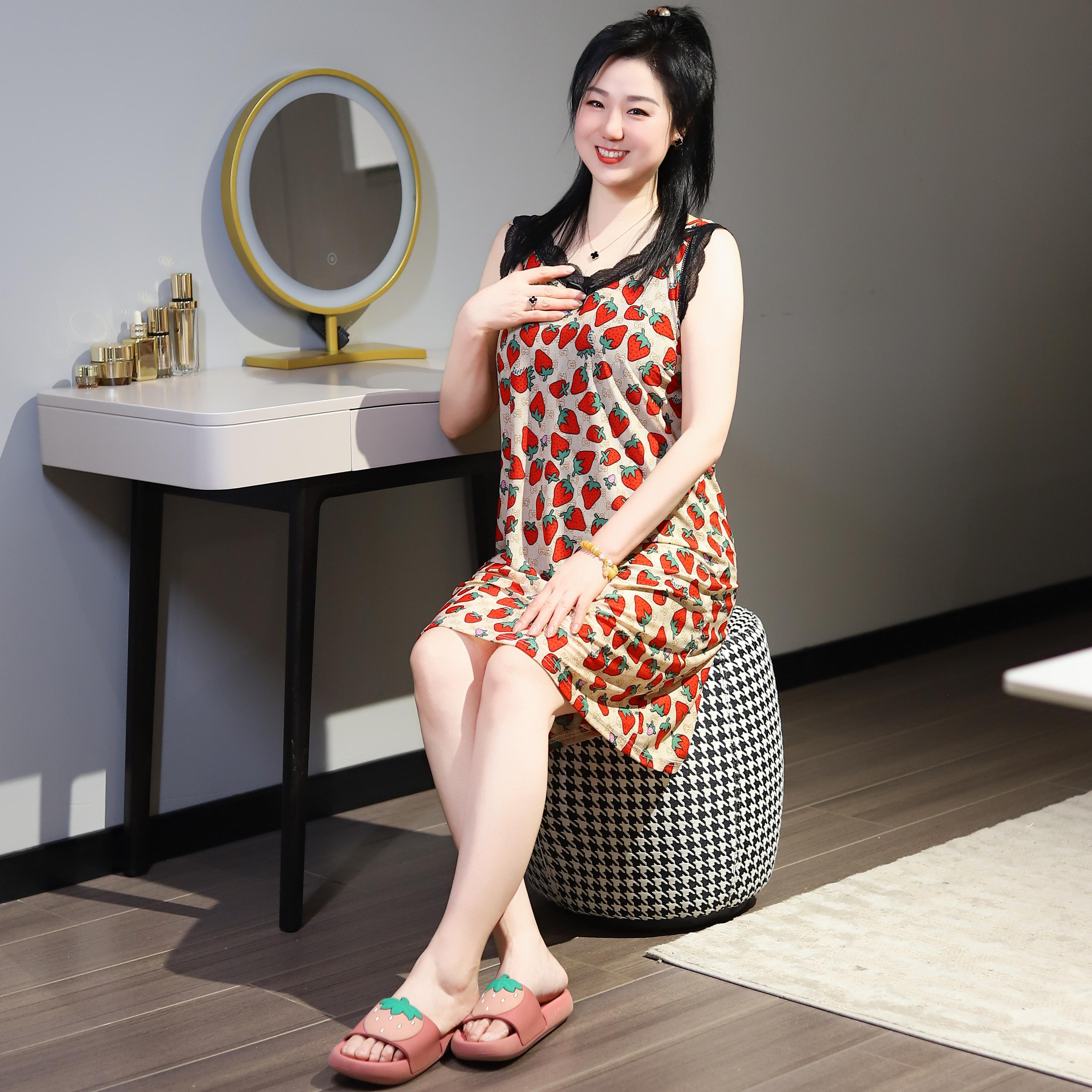 高弹吊带睡裙性感可爱大码遮肉显瘦可外穿宽松女士夏季豹纹