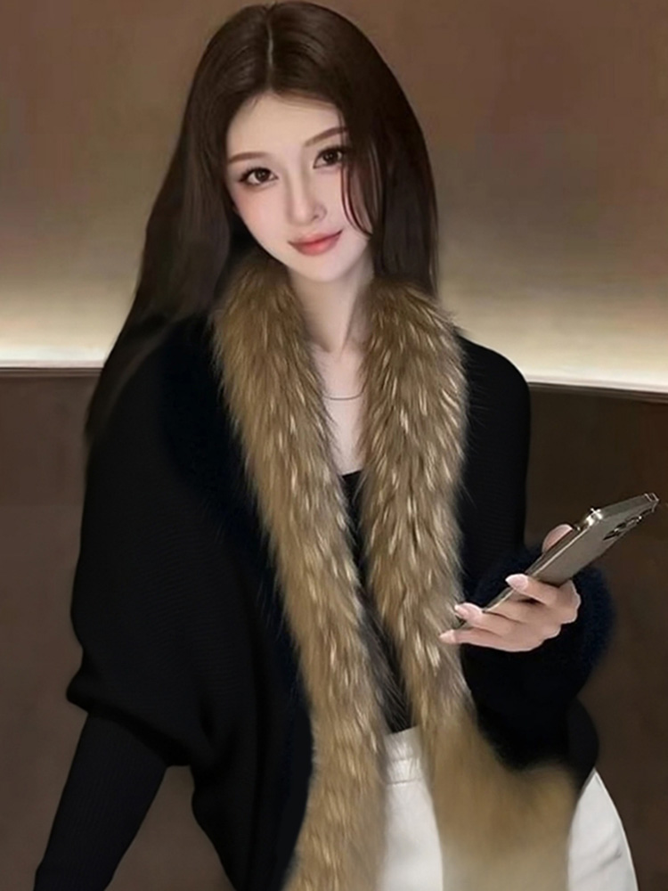 2025新款冬季独特超好看上衣气质高级感巨好看名媛厚款黑色外套女