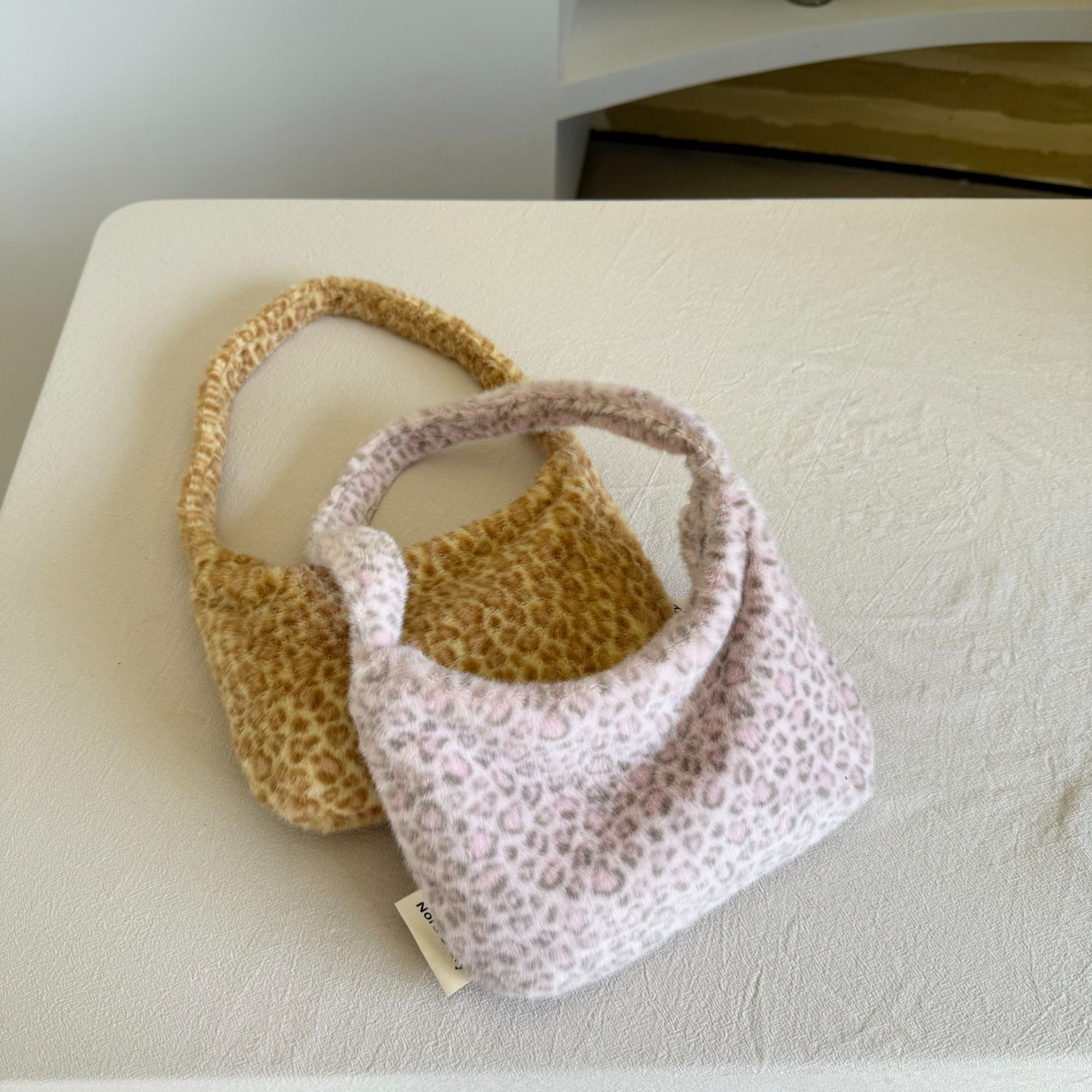 Nora Diary 【毛毛豹】小众韩系豹纹环保毛毛单肩腋下包