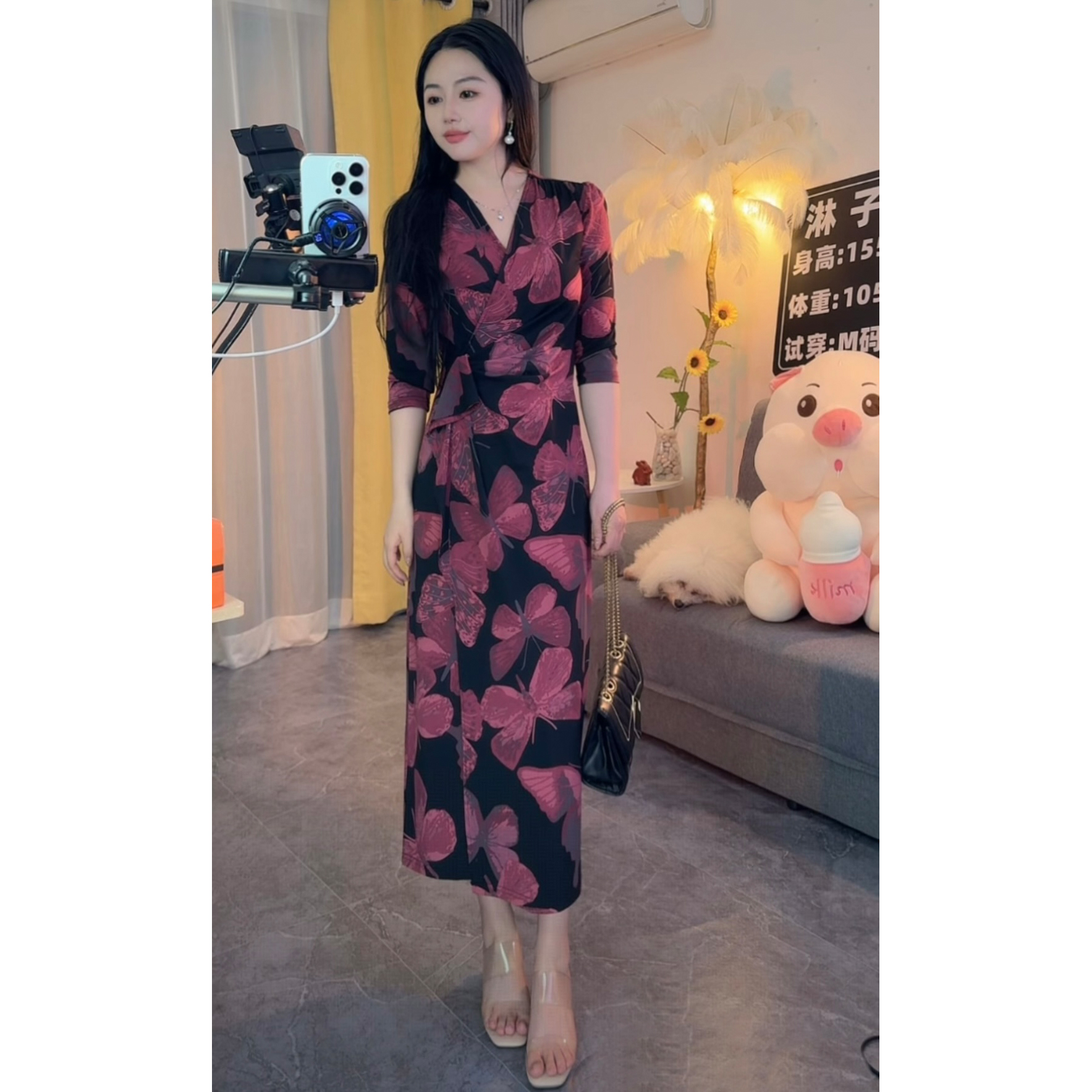 【主播推荐】高贵气质时尚优雅蝴蝶花连衣裙减龄显瘦遮肚宴会中长裙