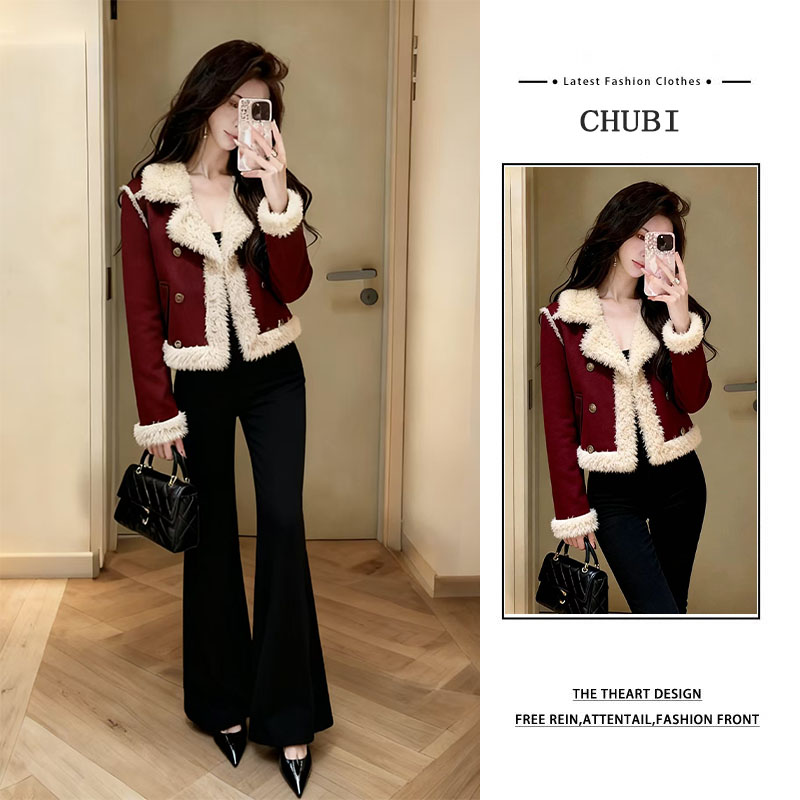 法式小香风穿搭女2025秋冬新款酒红色羊羔毛外套气质微喇裤两件套