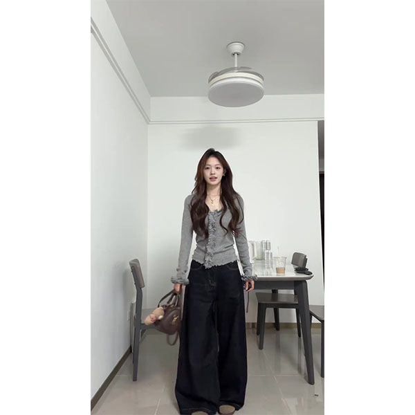 韩系蕾丝花边V领小众修身设计感t恤秋冬季短款上衣女+裤子套装