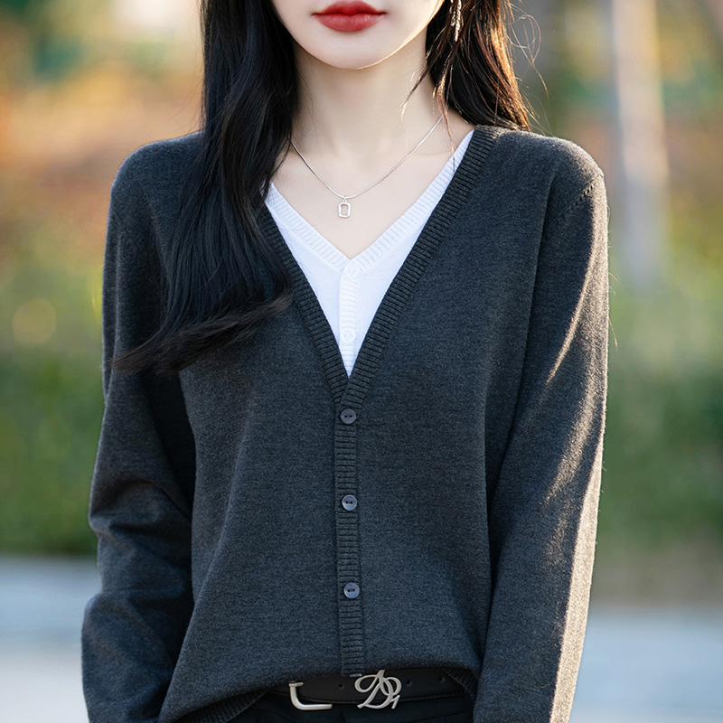 精品女装哥.弟V领拼色针织优雅花纹针织衫女装时尚宽松秋季