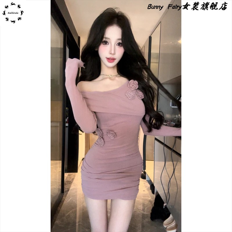 纯欲风性感一字肩长袖针织连衣裙女秋冬新款高级感修身显瘦包臀裙