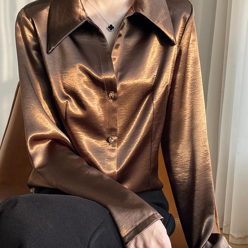 2025秋季新款法式气质POLO领休闲衬衣女琥珀流光洋气打底衬衫上衣