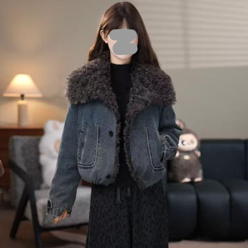 2025冬季新款高级感牛仔毛领时尚保暖棉服短款加绒加厚外套女