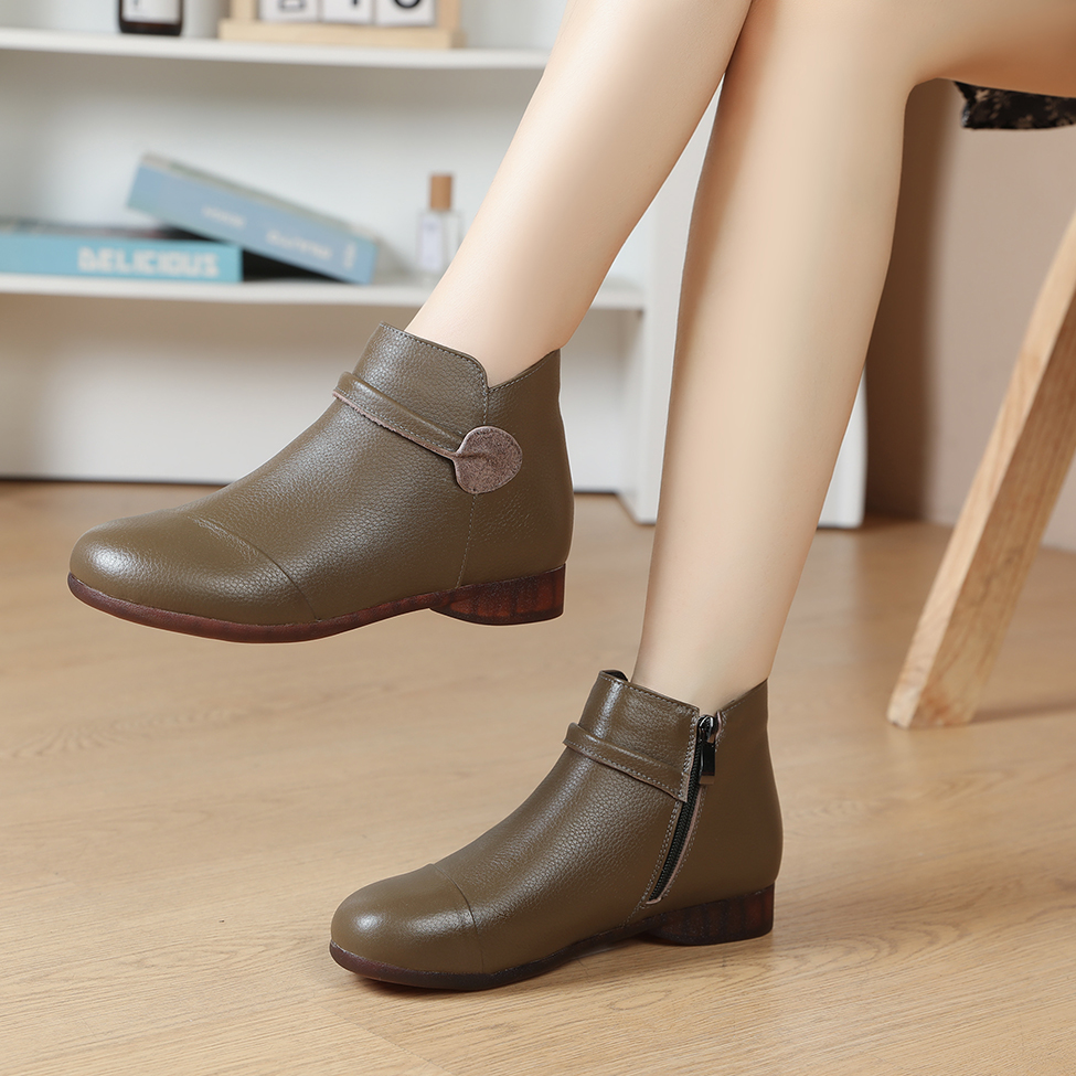 复古民族短靴真皮秋冬新款软皮牛筋圆头软底平底中老年妈妈靴子