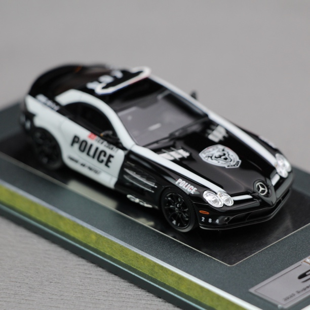 T.master佛山展会限定奔驰 警车涂装 1:64树脂汽车模型收藏品摆件