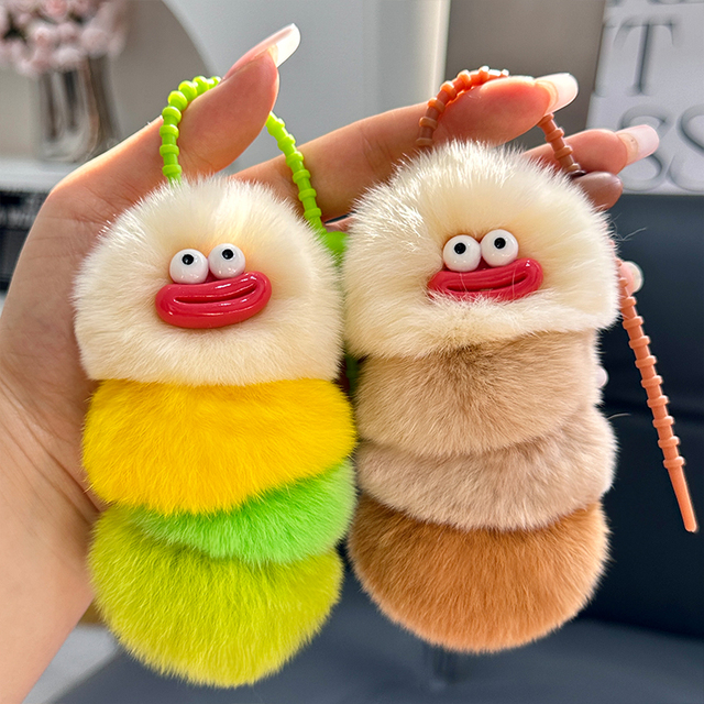 真獭兔毛丑萌ins可爱毛毛虫书包包挂件公仔玩偶汽车钥匙扣挂饰女