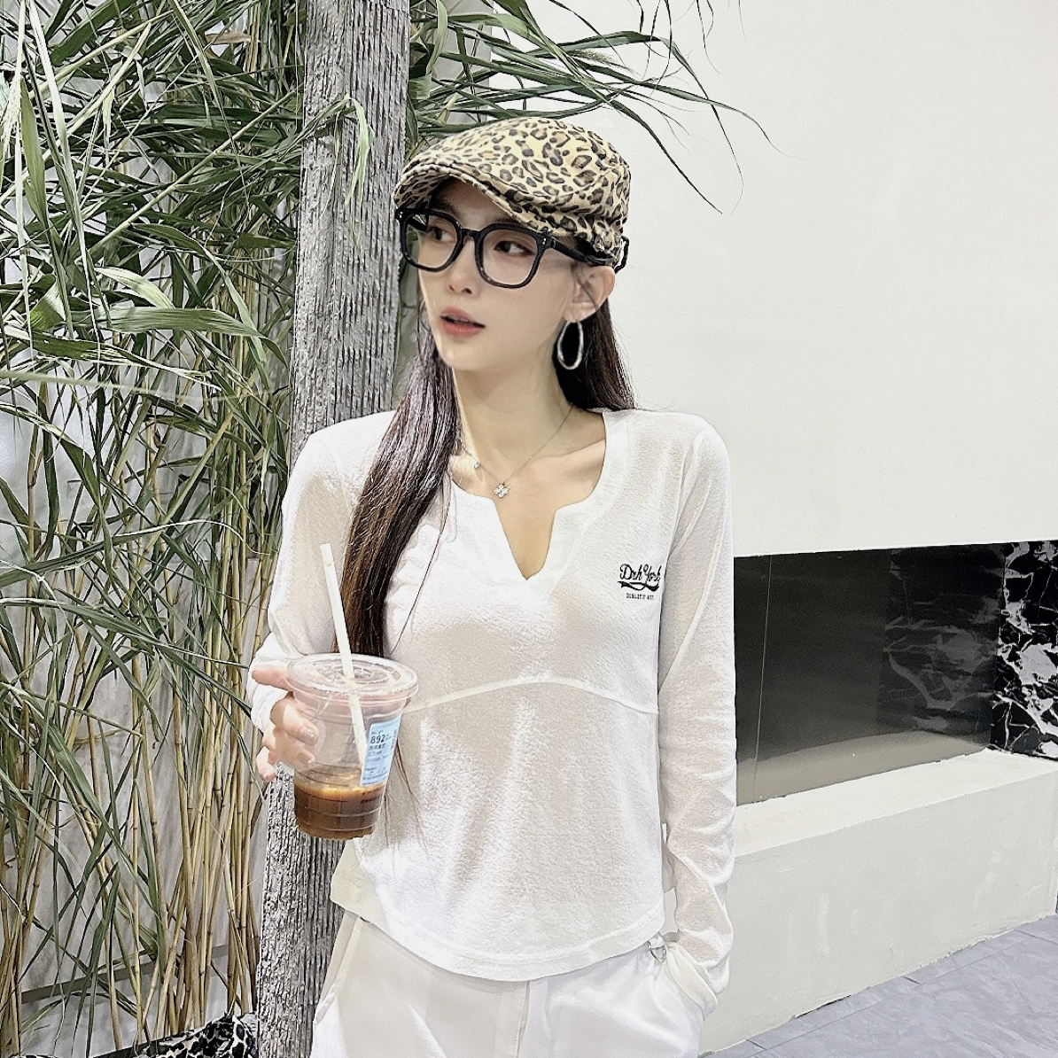 9591休闲上衣洋气面料2598裤子高级暗格面料款式超酷曳步舞，