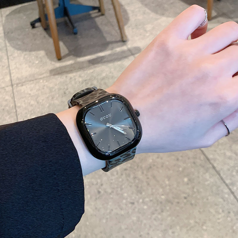 手表女款防水女士手表高端腕表女士时尚方形大表盘百搭石英手表