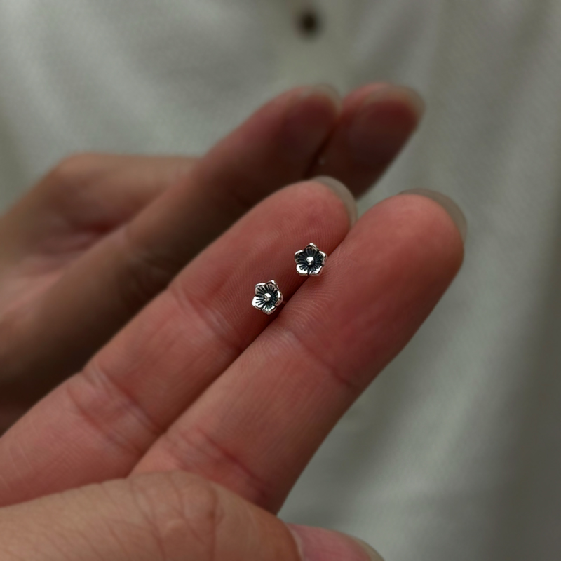 足银耳饰 足银桃花耳钉男款痞帅单只高级感男生配饰耳钉男士礼物