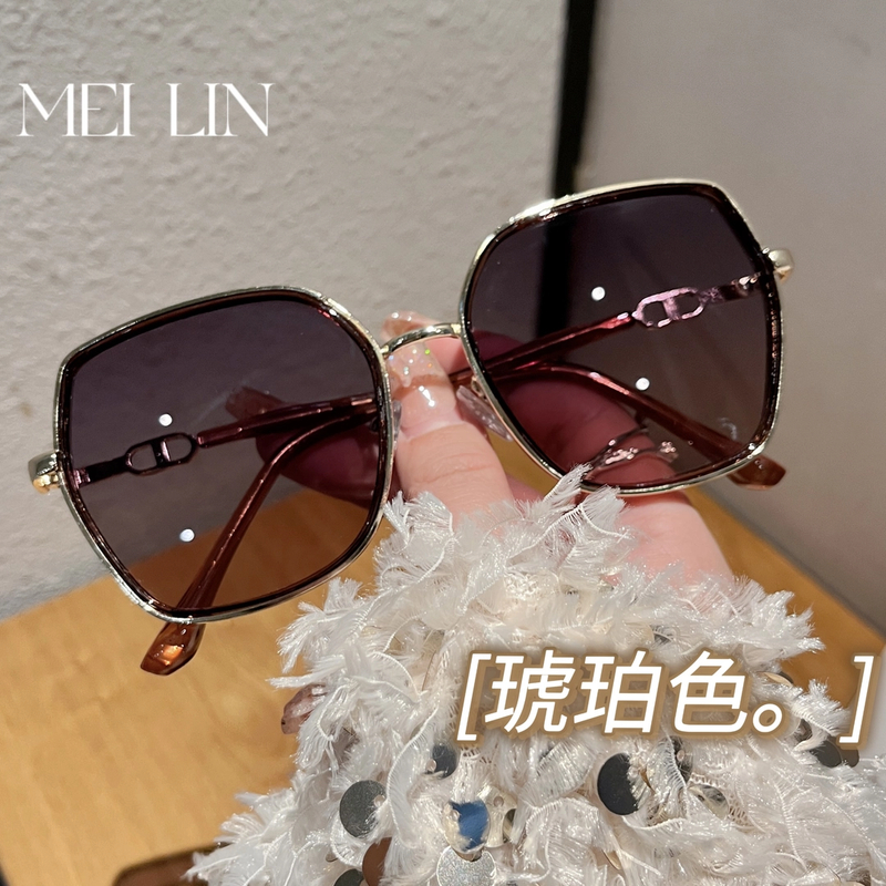 2025自带妆容感时尚偏光墨镜防晒防紫外线新款大脸显瘦女款太阳镜