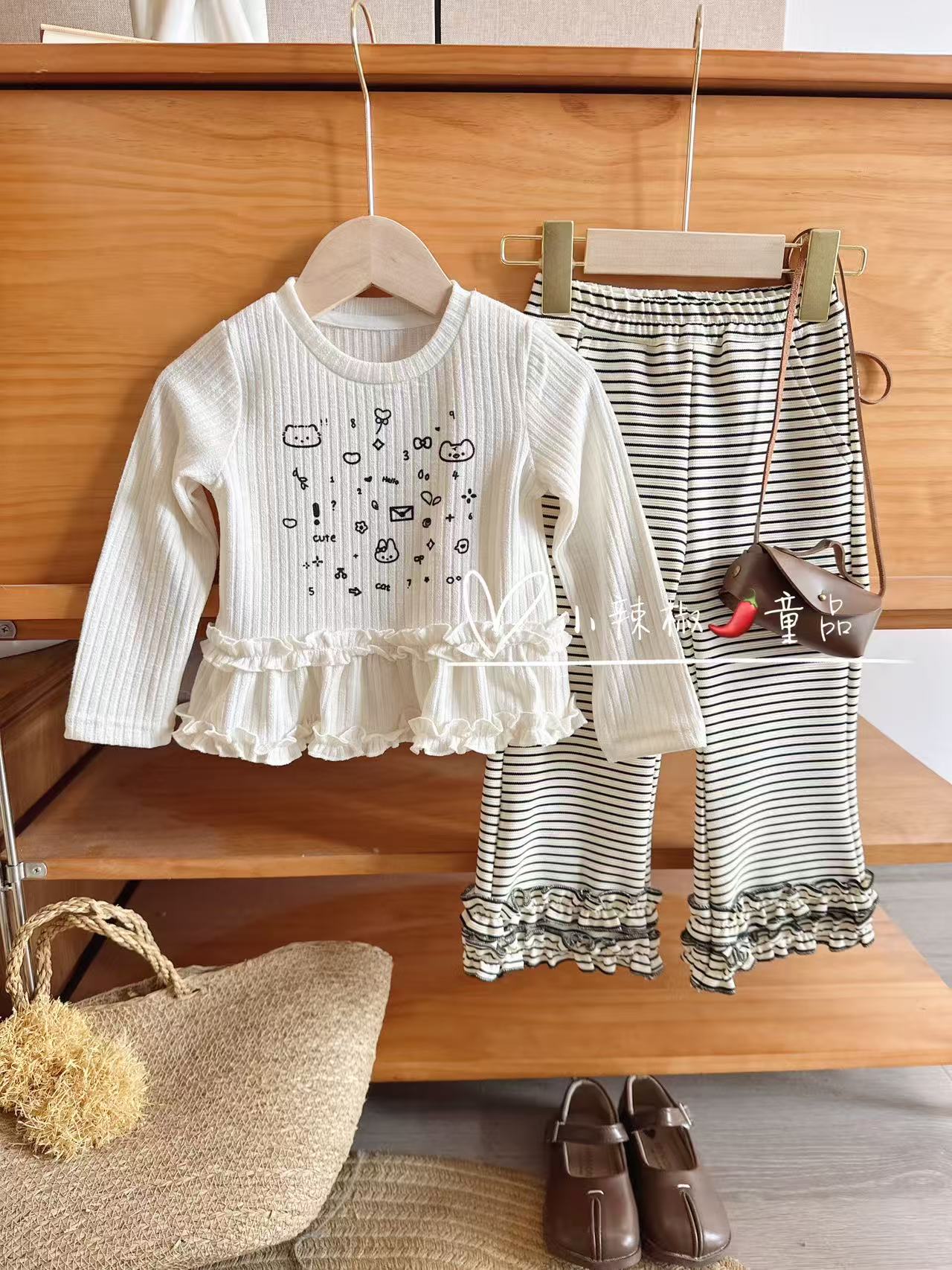 女童长袖T恤2025秋季新款儿童洋气木耳边打底衫女宝宝女宝秋装