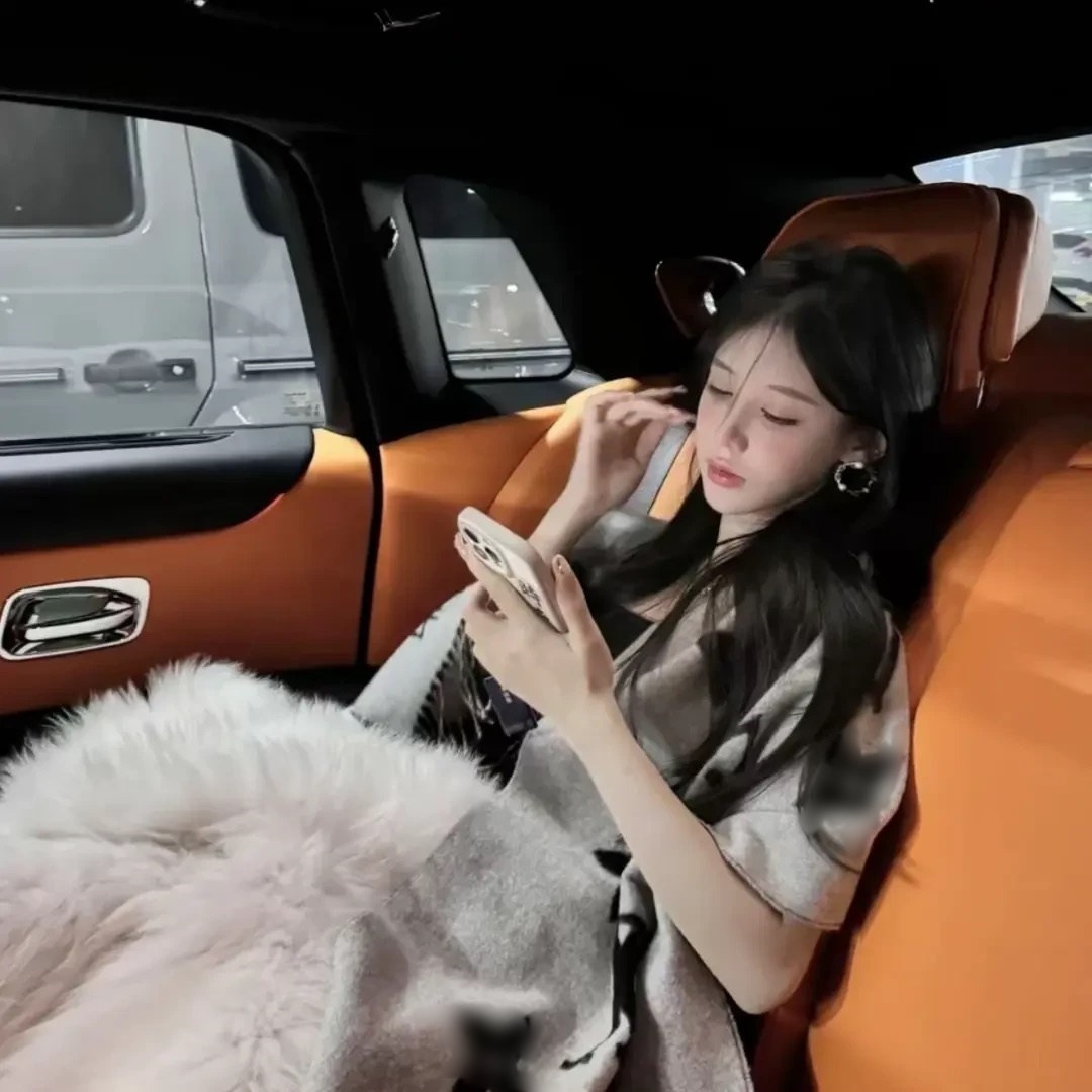 【芯片版首批订单】防风法式经典极简风成人女围巾气质宽松设计网红