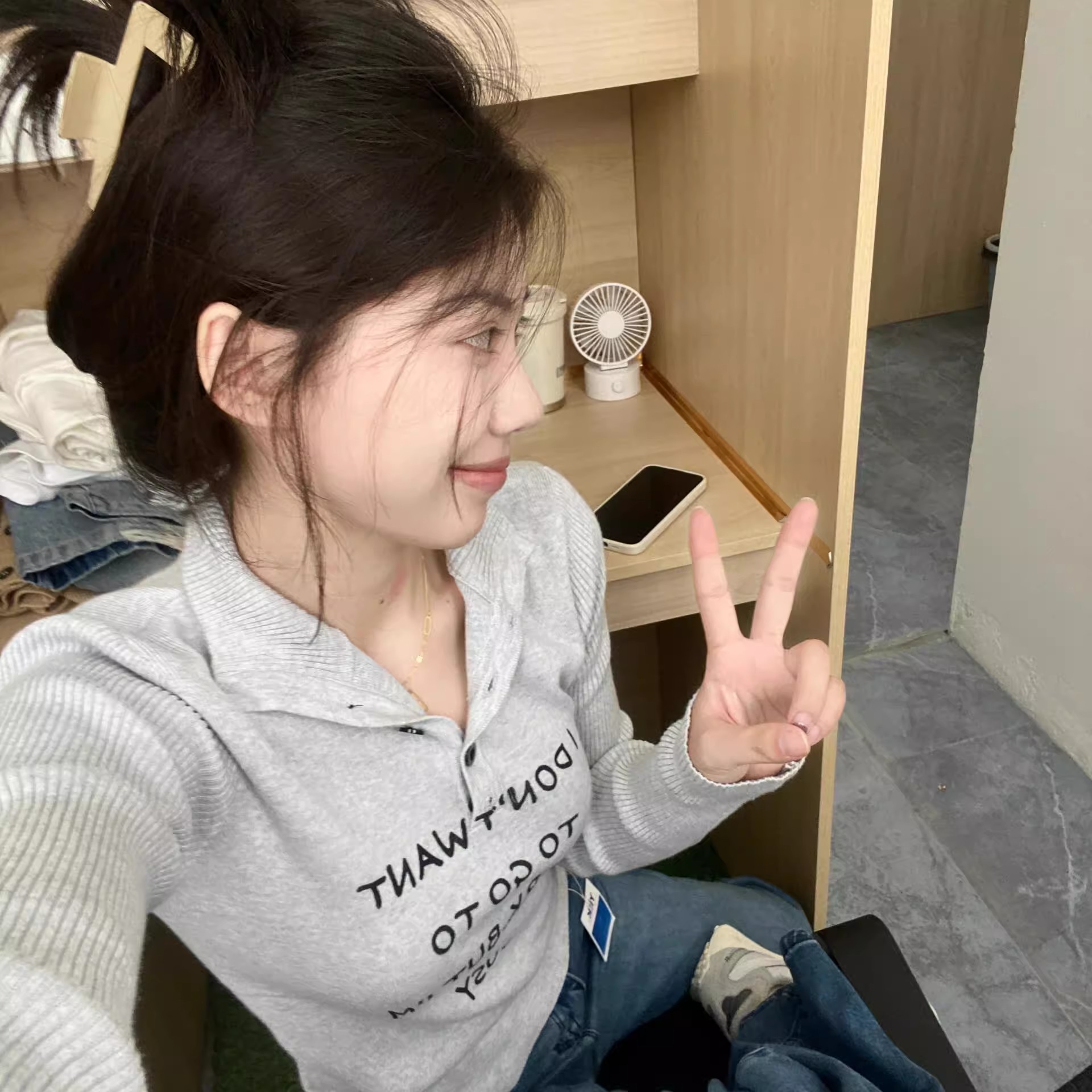 美式字母半高领针织衣女2025早秋新款修身打底衫高级感洋气上衣
